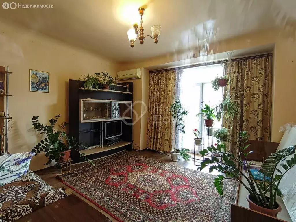 2-комнатная квартира: Волгоград, улица Шурухина, 13 (57 м) - Фото 0