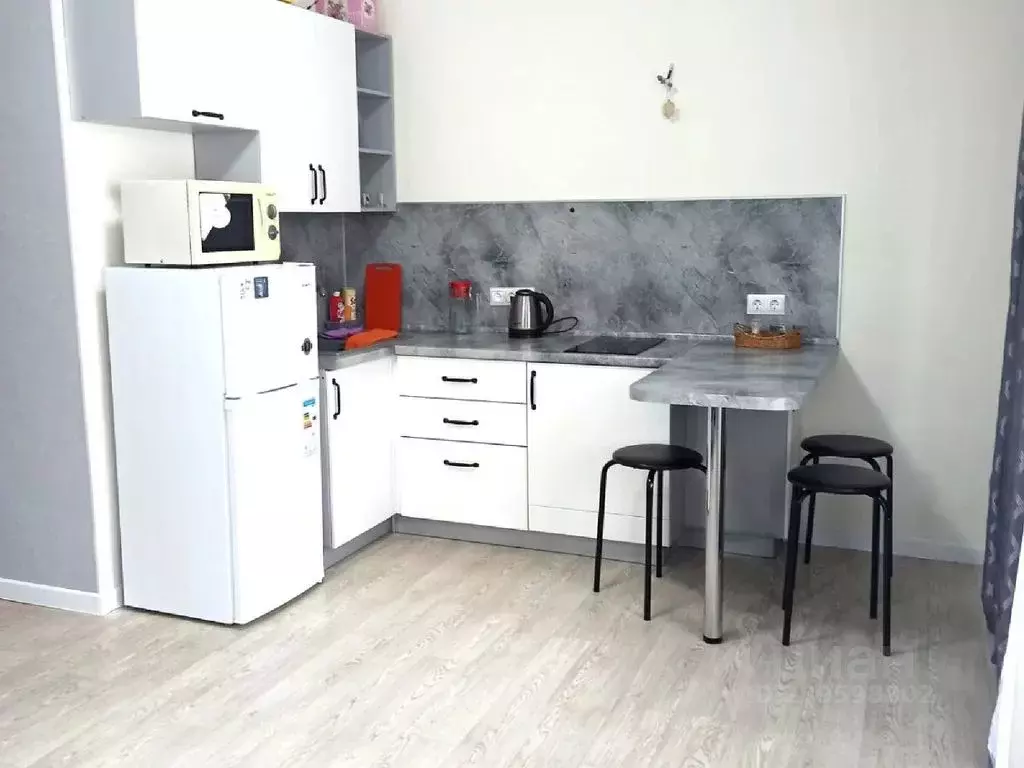 Студия Тюменская область, Тюмень ул. Василия Подшибякина, 17 (35.0 м) - Фото 0