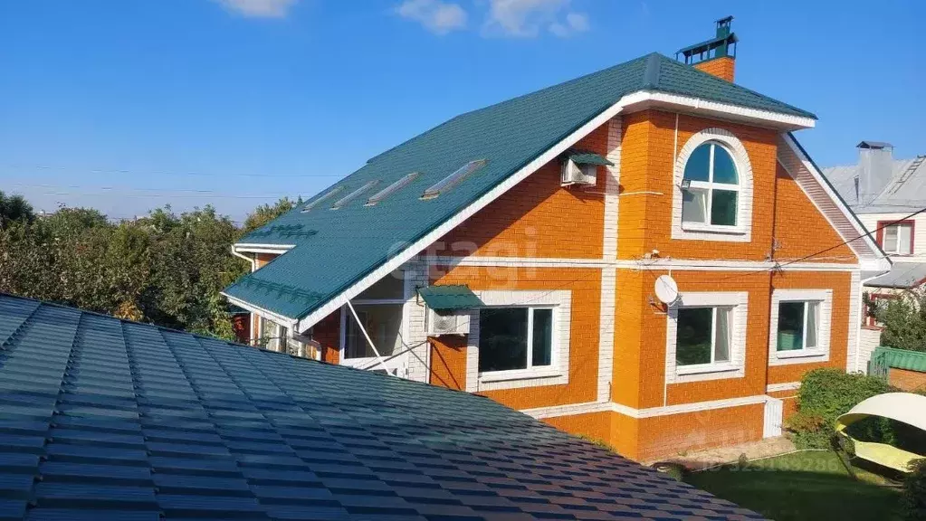 Дом в Воронежская область, Россошь проезд 1-й Чкалова, 10 (409 м) - Фото 1