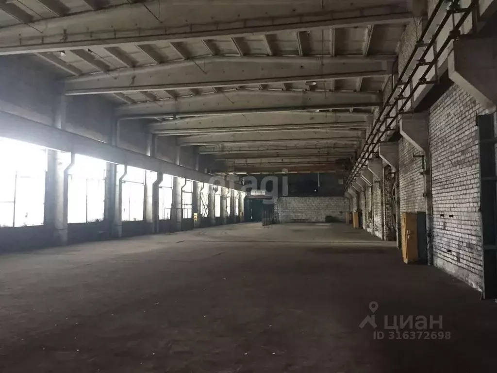 Склад в Псковская область, Псков пл. Ленина, 2 (7949 м) - Фото 1