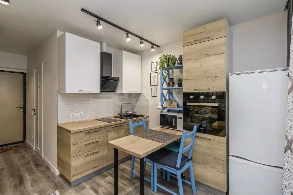 Студия Тюменская область, Тюмень ул. Новоселов, 111 (24.0 м) - Фото 1