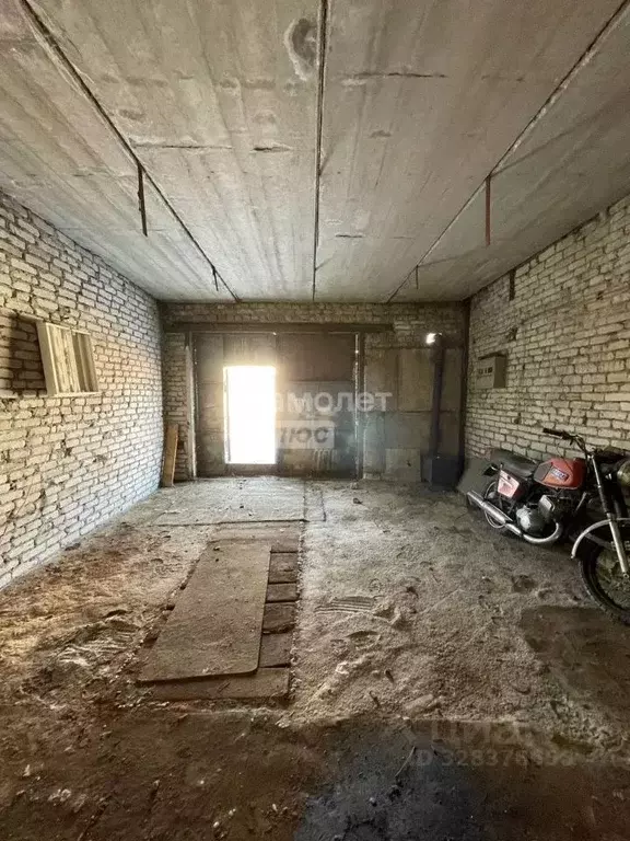 Гараж в Калужская область, Людиново Стена гаражно-строительный ... - Фото 1