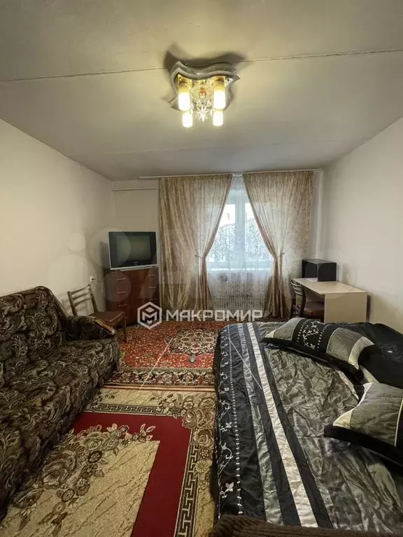 1-к. квартира, 37 м, 9/9 эт. - Фото 1