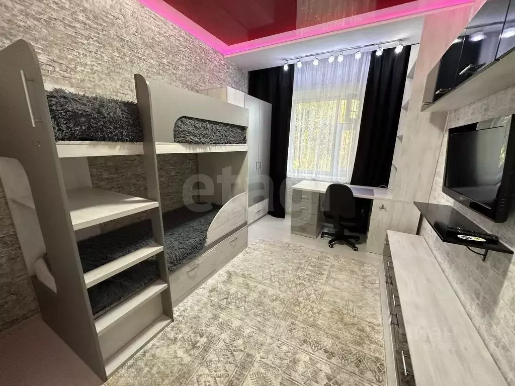 2-к кв. Ямало-Ненецкий АО, Новый Уренгой Юбилейный мкр, 2/3 (55.0 м) - Фото 1