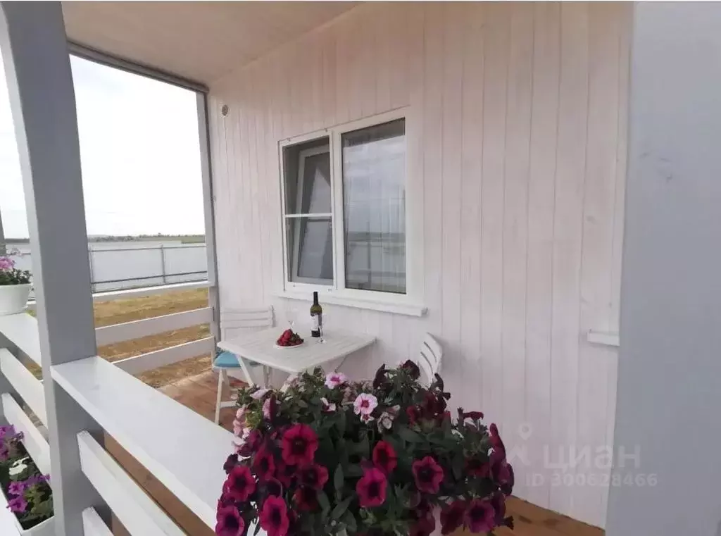 Дом в Краснодарский край, Темрюкский район, Голубицкое с/пос, ... - Фото 1