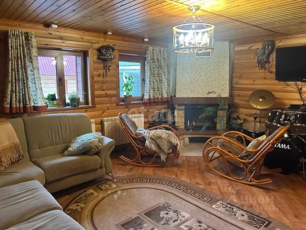 Дом в Челябинская область, Каслинский район, с. Ларино ул. Ленина, ... - Фото 1