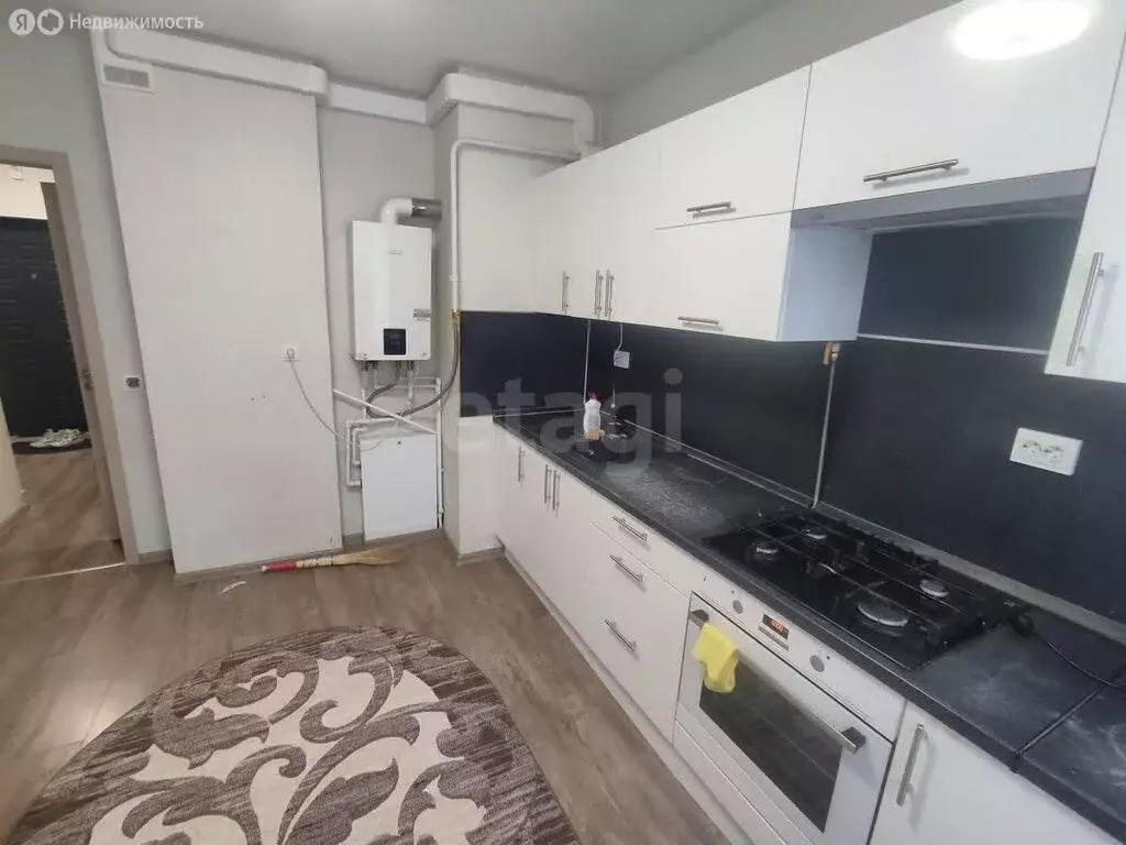 2-комнатная квартира: Тверь, Оснабрюкская улица, 10 (58.9 м) - Фото 1