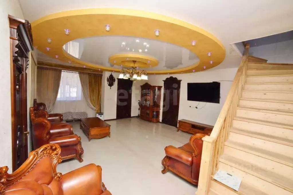 Дом в Саха (Якутия), Якутск Холбос кв-л, 9 (216 м) - Фото 1
