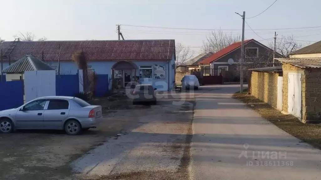 Торговая площадь в Крым, Бахчисарайский район, с. Угловое ул. Шкребко, ... - Фото 0
