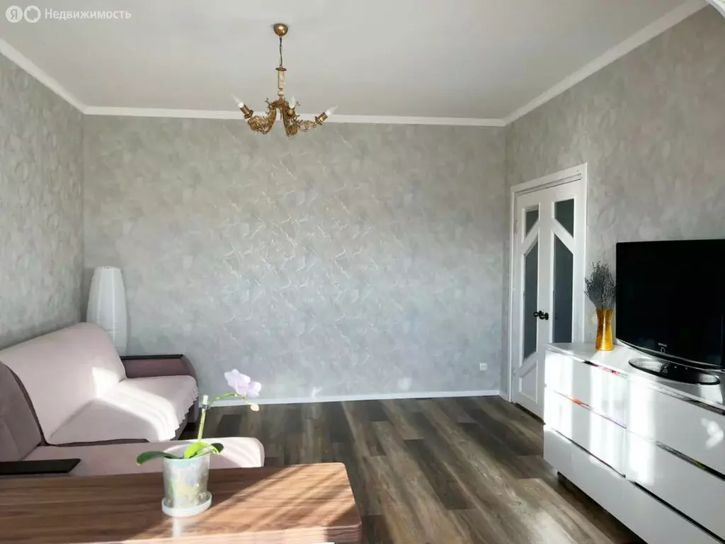 3-комнатная квартира: Астрахань, улица Рылеева, 90 (63 м) - Фото 2