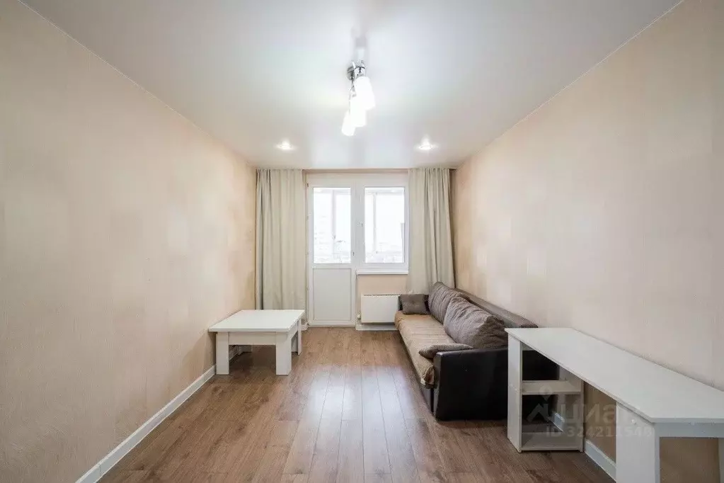 1-к кв. Свердловская область, Екатеринбург ул. Ангарская, 28 (37.5 м) - Фото 2