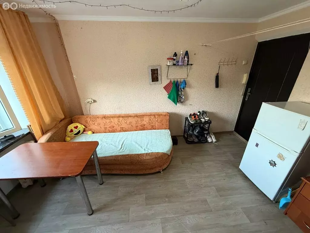 1к в 7-комнатной квартире (14 м) - Фото 0