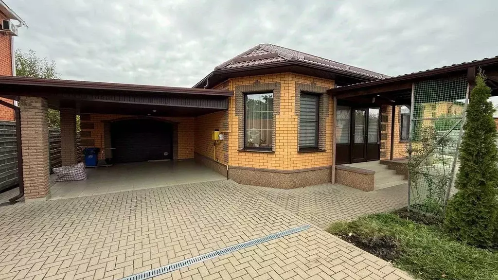 Дом в Белгородская область, Белгородский район, Тавровское с/пос, с. ... - Фото 1