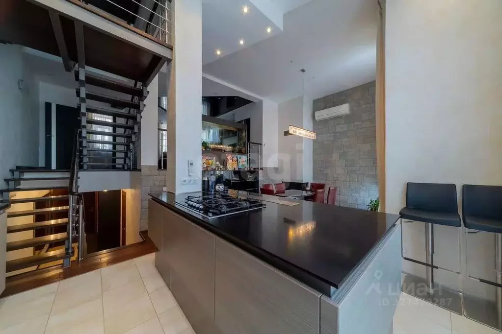 Таунхаус в Санкт-Петербург пос. Солнечное, ул. Средняя, 8к11 (221 м) - Фото 1