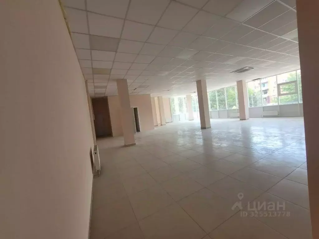 Помещение свободного назначения в Краснодарский край, Краснодар ул. ... - Фото 2