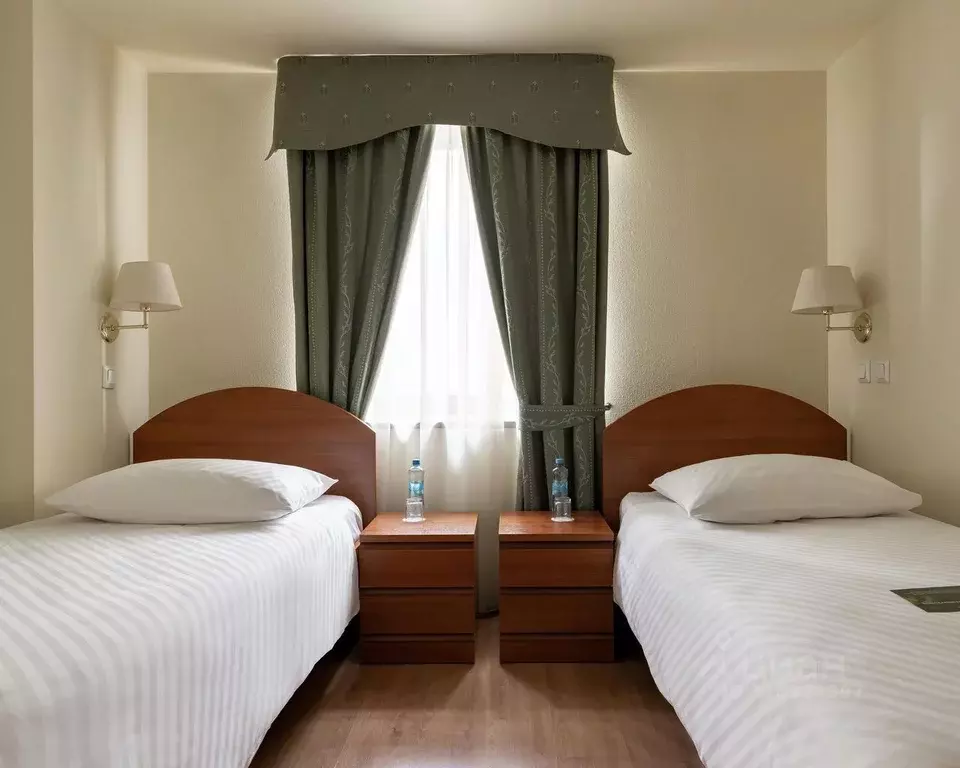 Комната Санкт-Петербург Владимирский просп., 19 (30.0 м) - Фото 1