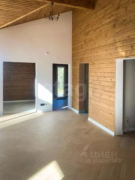 Дом в Ленинградская область, Любань Тосненский район, Ленинградская ... - Фото 1