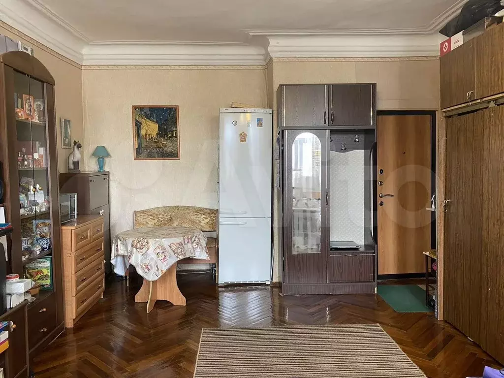 Комната 25 м в 6-к., 5/5 эт. - Фото 1