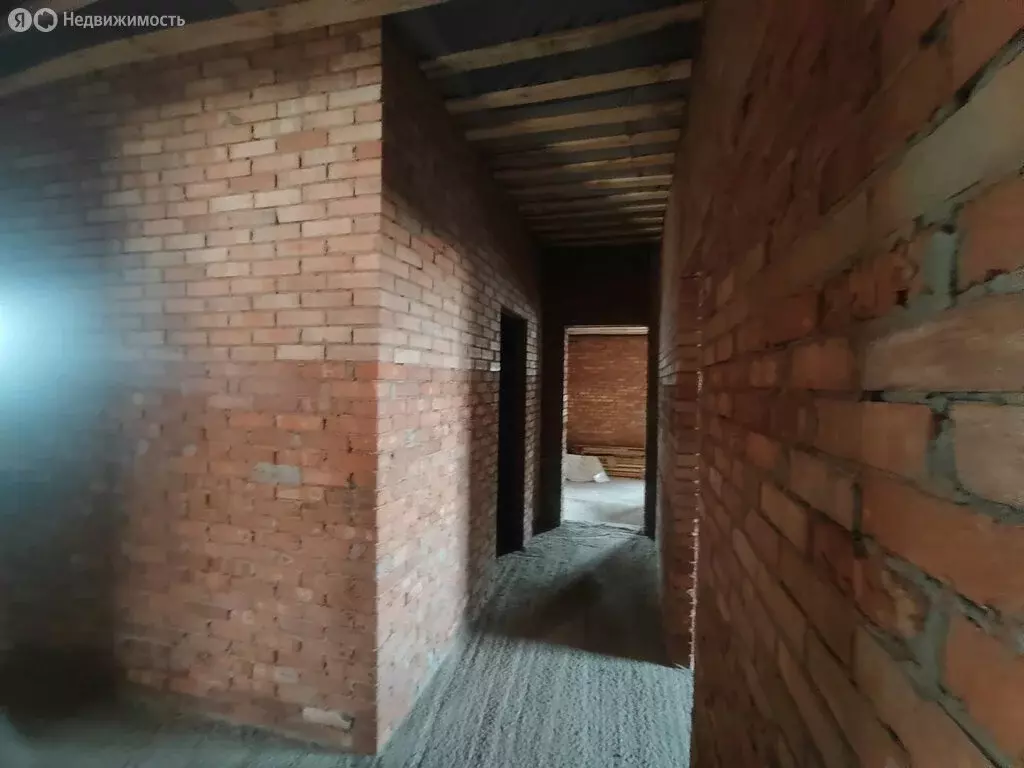 Дом в Каменоломни, Гвардейская улица (210 м) - Фото 1