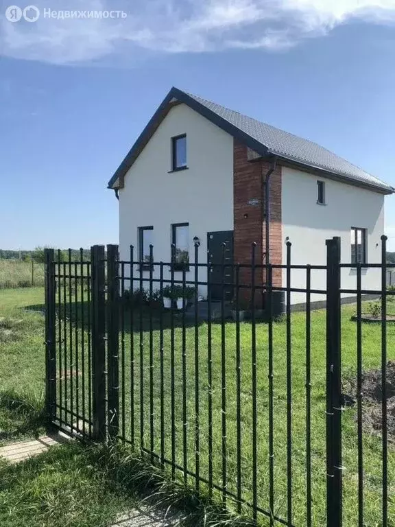 Дом в Пензенский район, Воскресеновский сельсовет (110 м) - Фото 1