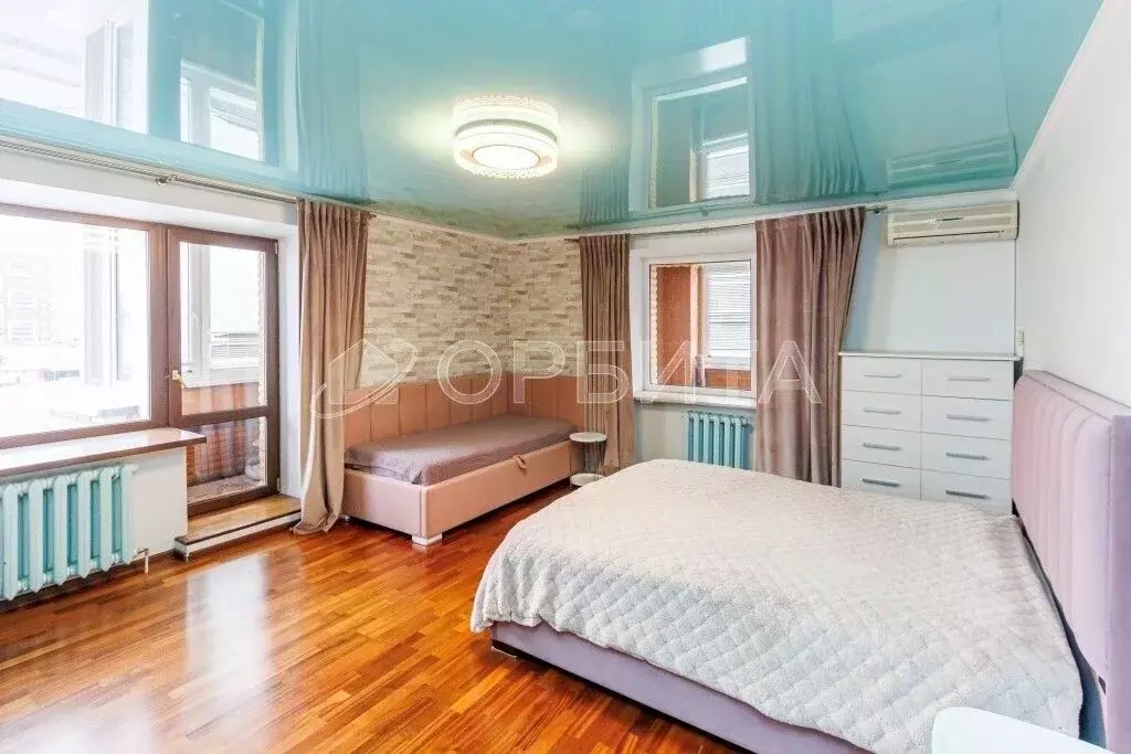 2-к кв. Тюменская область, Тюмень ул. Мельникайте, 138 (64.7 м) - Фото 2
