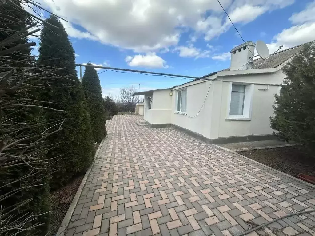 Дом в Крым, Сакский район, Митяевское с/пос, с. Долинка ул. Мира, 22 ... - Фото 1