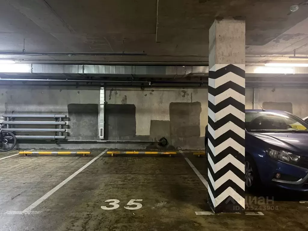 Гараж в Московская область, Химки ул. Германа Титова, 8 (16 м) - Фото 1