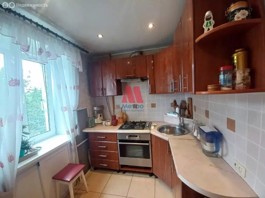 3-комнатная квартира: Рыбинск, улица Плеханова, 36 (56.8 м) - Фото 0