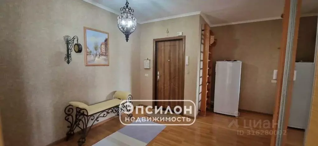 3-к кв. Курская область, Курск Студенческая ул., 30 (75.0 м) - Фото 0