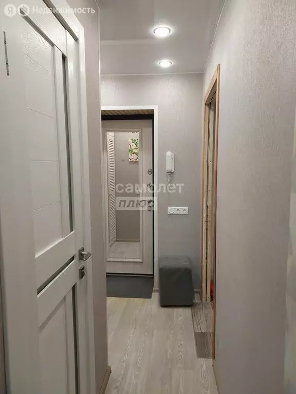1-комнатная квартира: Омск, улица Лукашевича, 17А (30 м) - Фото 0