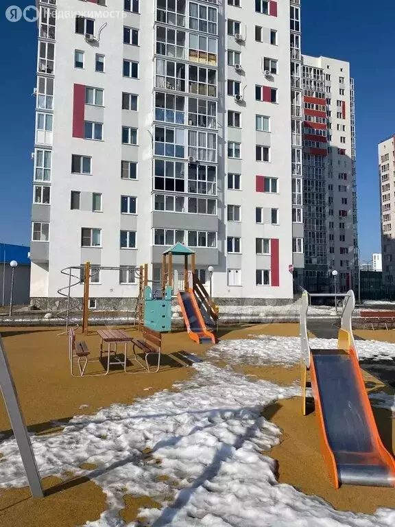 1-комнатная квартира: Тюмень, улица 50 лет Октября, 75к2 (41 м) - Фото 2