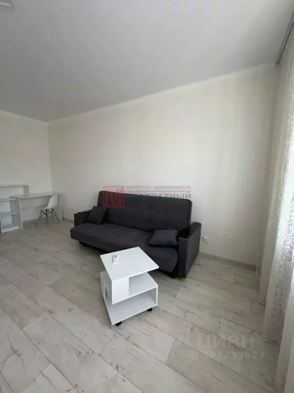 1-к кв. Белгородская область, Старый Оскол Космос мкр, 15 (41.0 м) - Фото 2