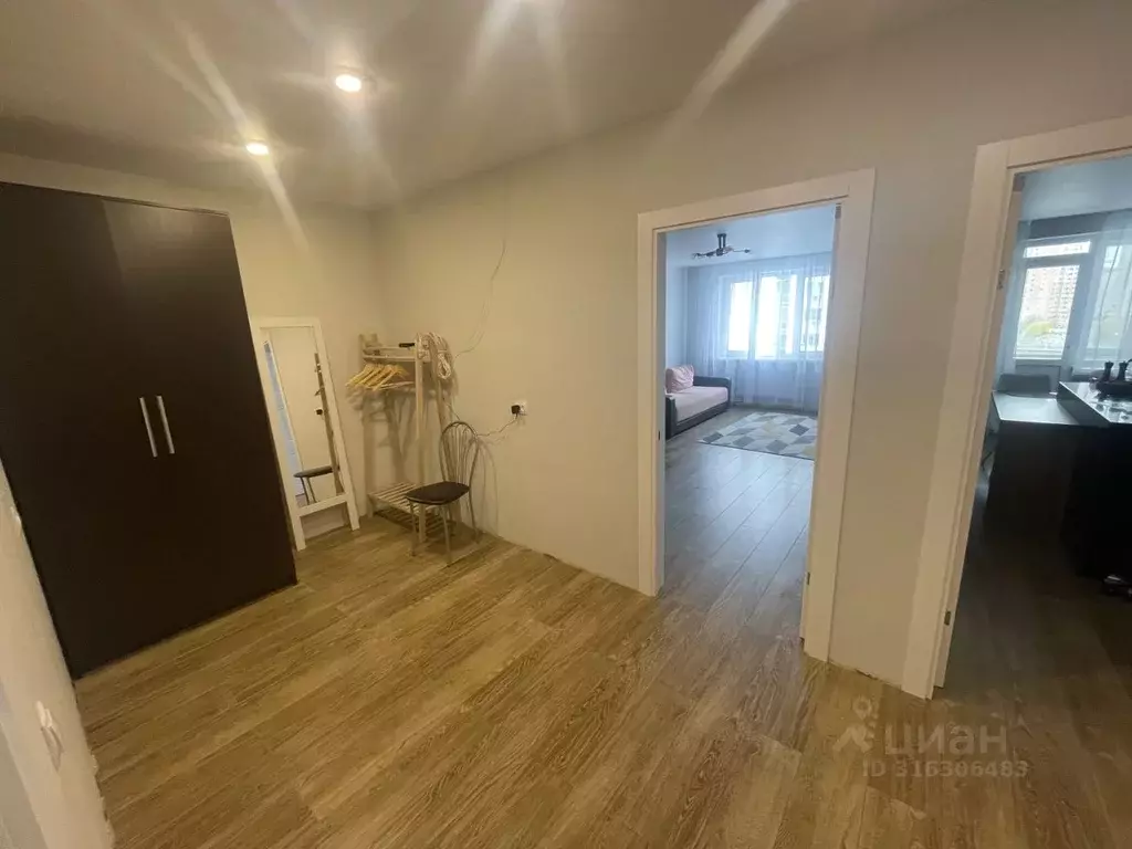 1-к кв. Саратовская область, Энгельс ул. Тельмана, 25 (50.0 м) - Фото 1