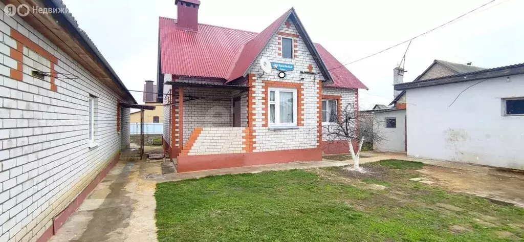 Дом в село Подгорное, Центральная улица (125.3 м) - Фото 1