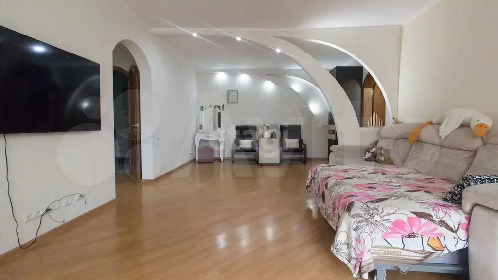 3-к. квартира, 97 м, 3/6 эт. - Фото 1