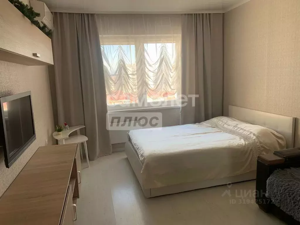 1-к кв. Краснодарский край, Новороссийск Южная ул., 9 (39.0 м) - Фото 0