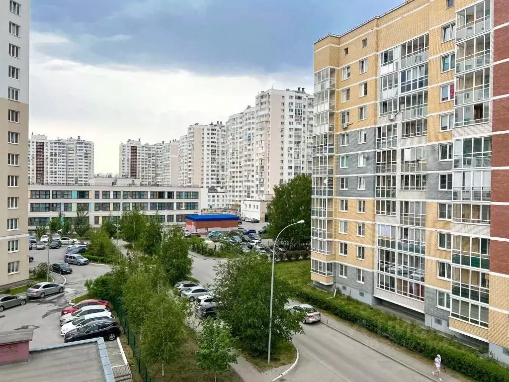 2-к кв. Свердловская область, Екатеринбург ул. Краснолесья, 14к2 (60.0 ... - Фото 1