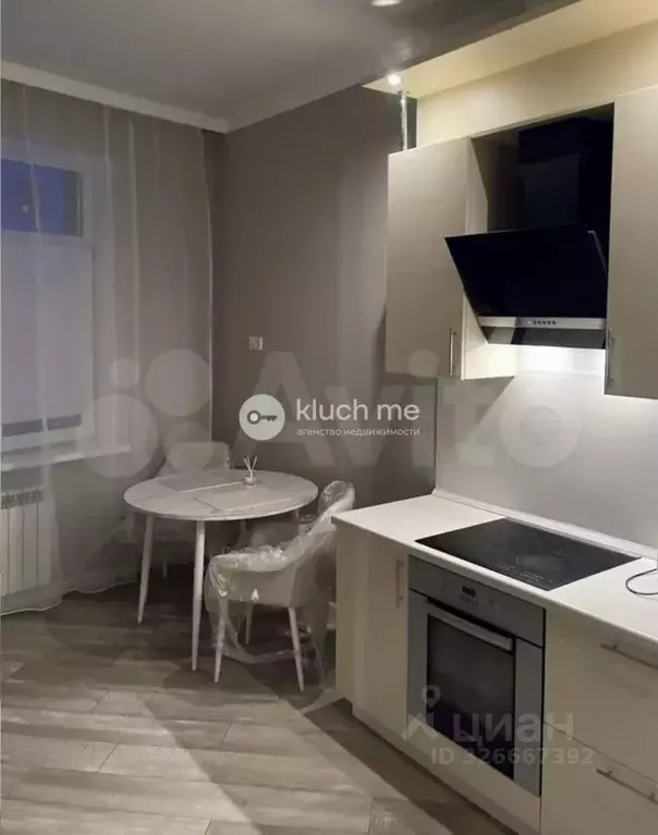 2-к кв. Татарстан, Казань ул. Оренбургский Тракт, 24Б (70.0 м) - Фото 2