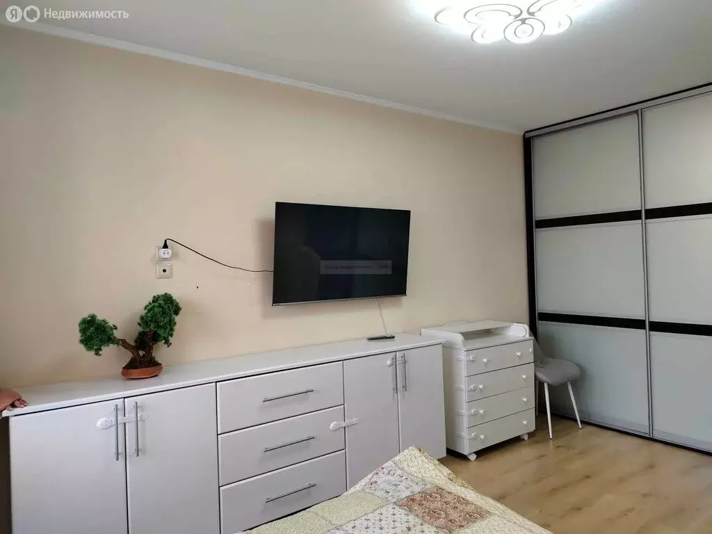 2-комнатная квартира: Белгород, 10-й микрорайон, улица 60 лет Октября, ... - Фото 2