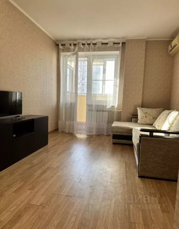 1-к кв. Ростовская область, Ростов-на-Дону Извилистая ул., 13 (39.0 м) - Фото 1