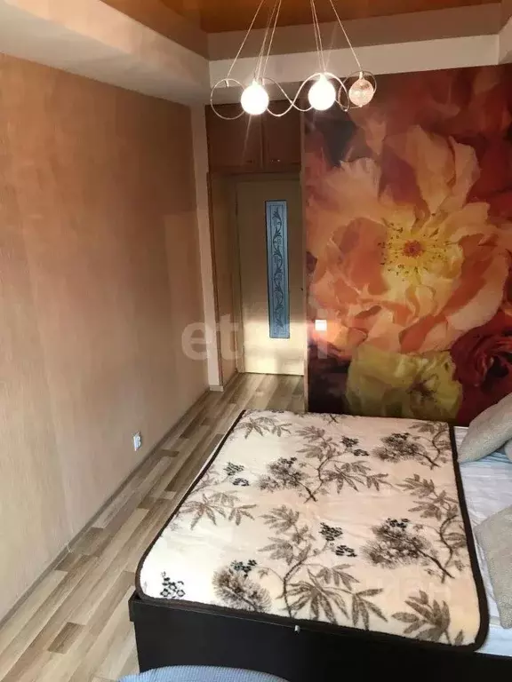 2-к кв. Свердловская область, Екатеринбург ул. Бажова, 87 (61.0 м) - Фото 1