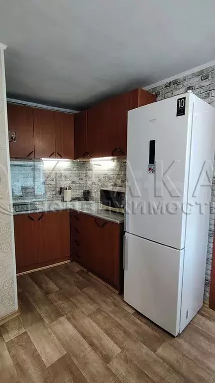 Комната 27,8 м в 9-к., 3/5 эт. - Фото 1