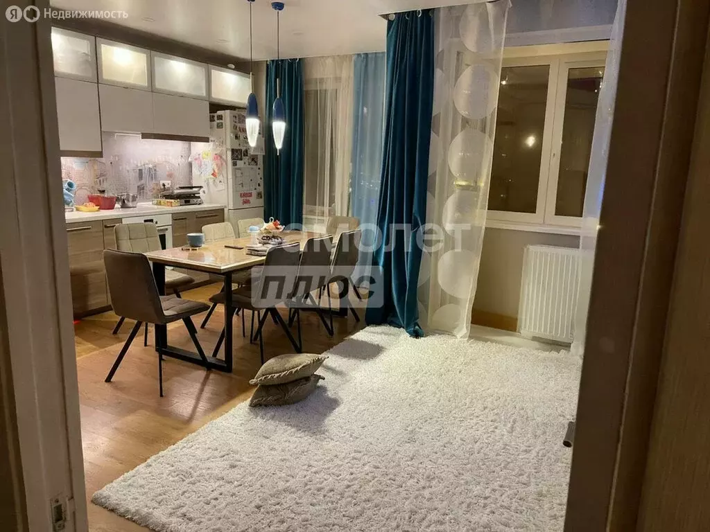 2-комнатная квартира: Красногорск, бульвар Космонавтов, 7 (74 м) - Фото 1