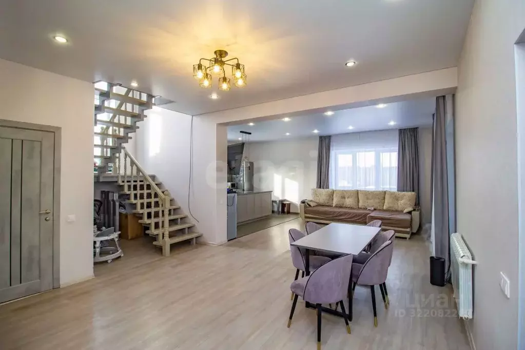 Дом в Красноярский край, Емельяновский муниципальный округ, Радужное ... - Фото 2