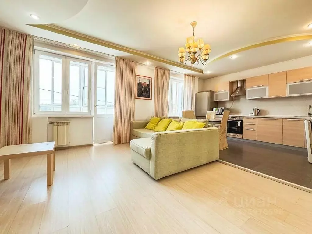 3-к кв. Иркутская область, Иркутск Байкальская ул., 202/13 (87.0 м) - Фото 1