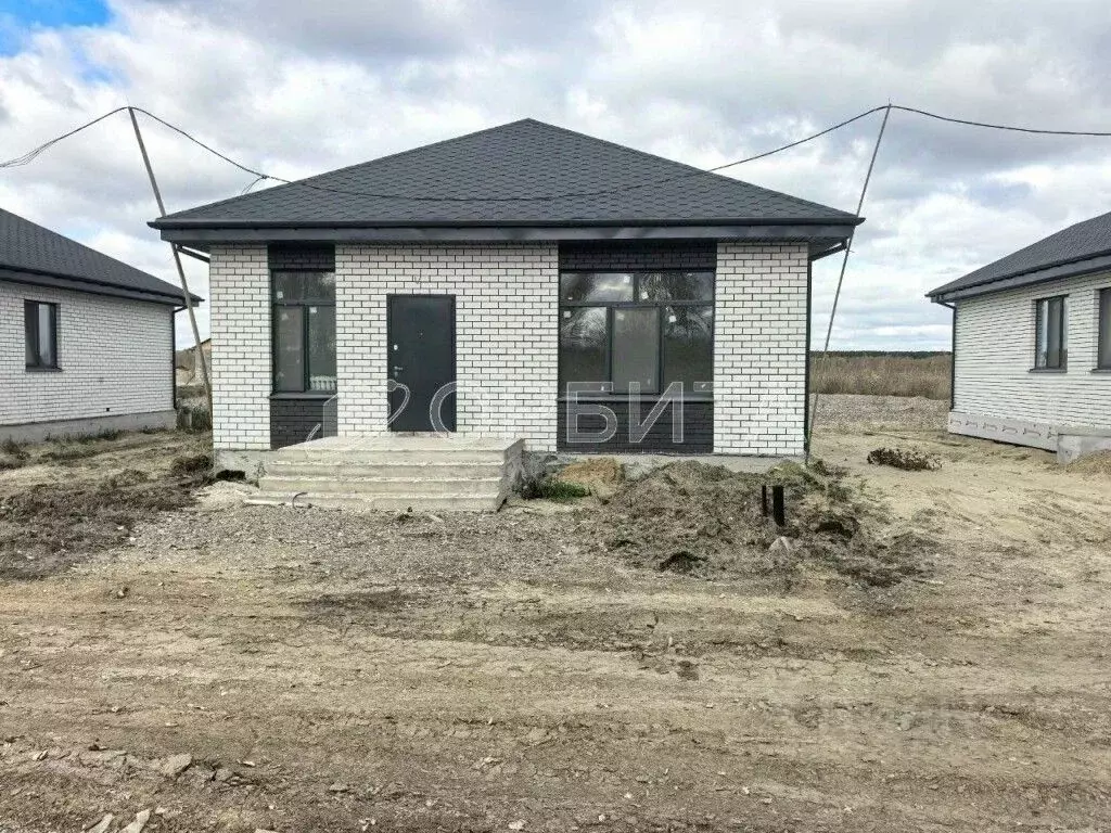 Дом в Тюменская область, Тюменский муниципальный округ, Винзили рп  ... - Фото 1