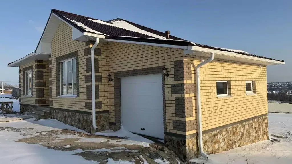 Дом в Белгородская область, Белгородский район, Пушкарское с/пос, с. ... - Фото 1