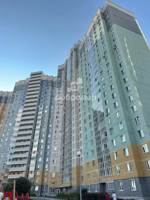 2-к кв. Свердловская область, Екатеринбург Вторчермет жилрайон, пер. ... - Фото 0