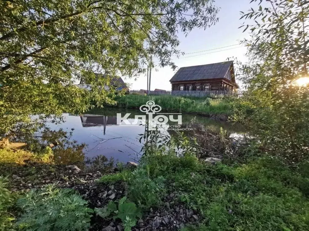 Дом в Башкортостан, Ишимбайский район, с. Ишеево ул. Мира (107 м) - Фото 0