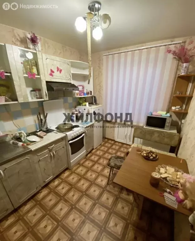 3-комнатная квартира: Лесной, Почтовая улица, 10 (64.1 м) - Фото 2